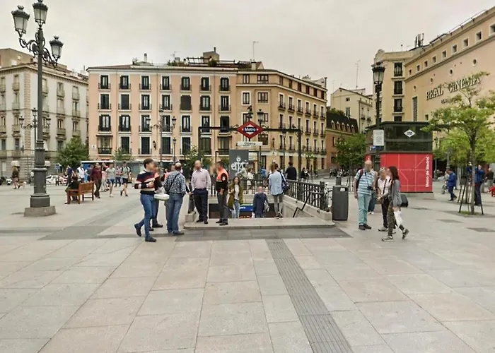 Un Elegante Piso Para Descubrir Madrid